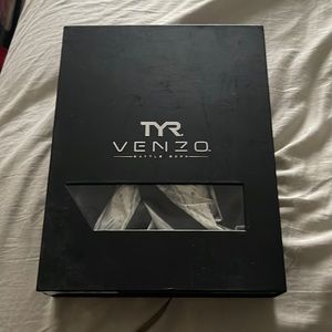 TYR VENZO (tech suit)